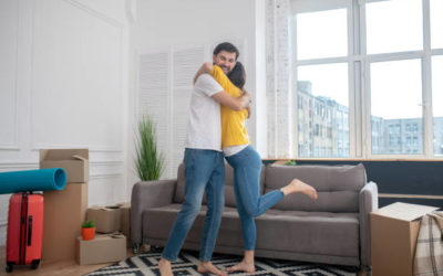 Gentleman’s Guide To How To Hug A Girl Shorter Than You