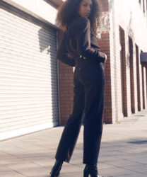 Find Out The Best Jeans For Tall Women In The Ever Evolving Fashion World